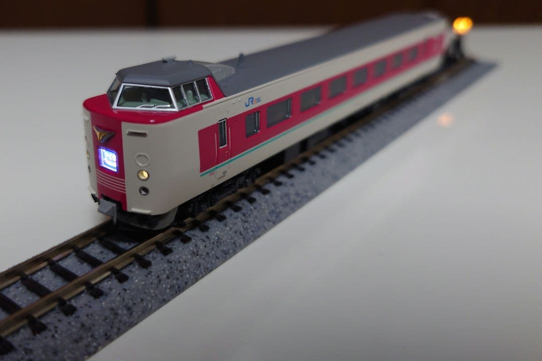 KATOゆったりやくも6両基本セット、7両基本セット＋別売りAssyパーツ付き