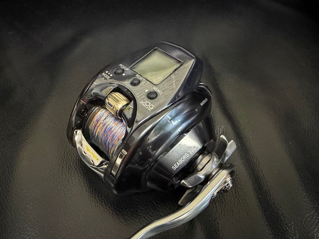 美品⭐︎DAIWA SEABORG 300J 電動リール