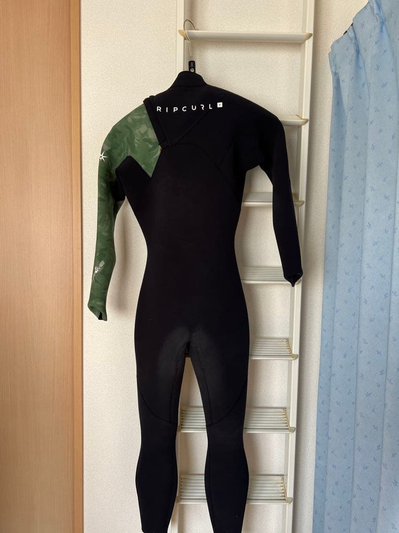 Rip Curl ウェットスーツ 黒・緑