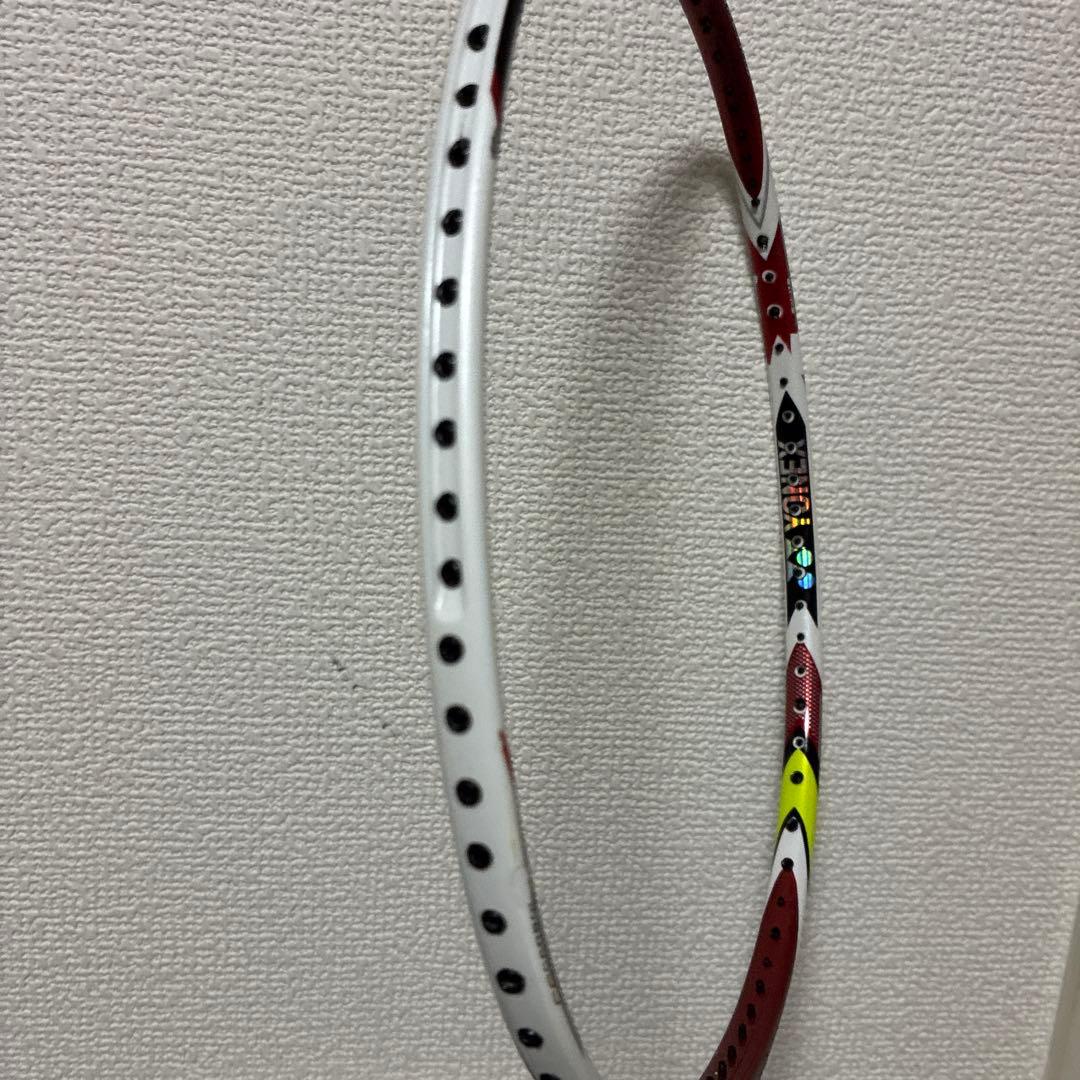 人気商品　バドミントンラケット アークセイバー11 3U5 ヨネックス
