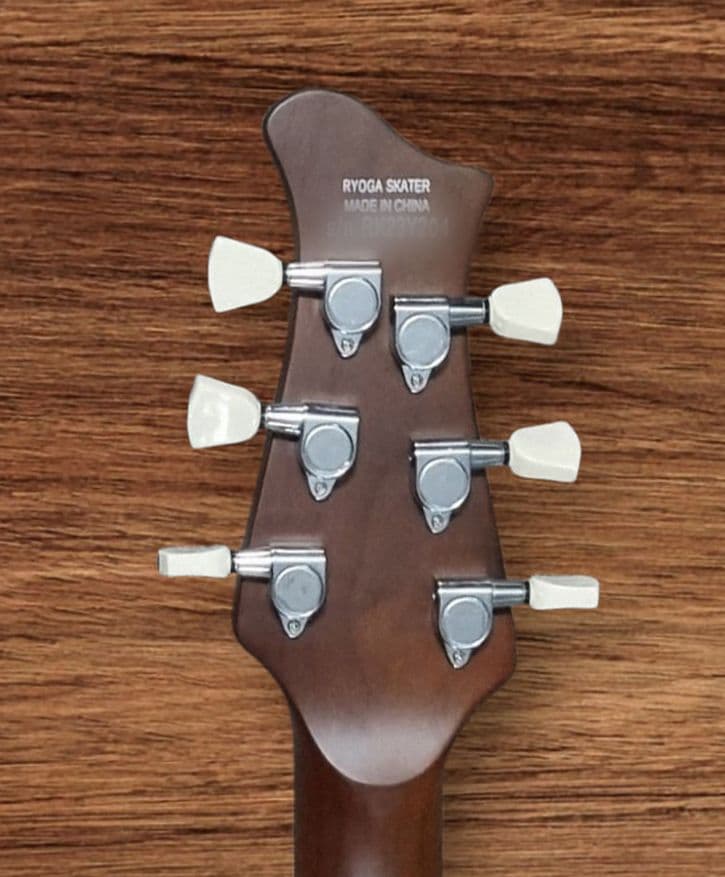 Ryoga SKATER Black エレキギターベイクドメイプルネック新品同様