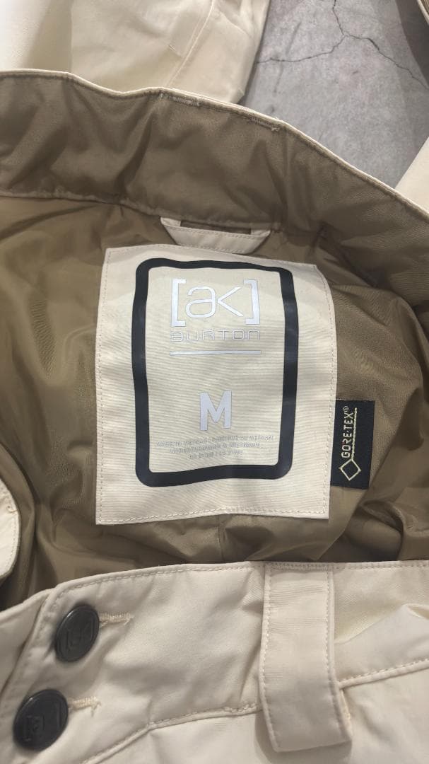 Burton [ak] Swash GORE-TEX 上下セットベージュ値下げ中