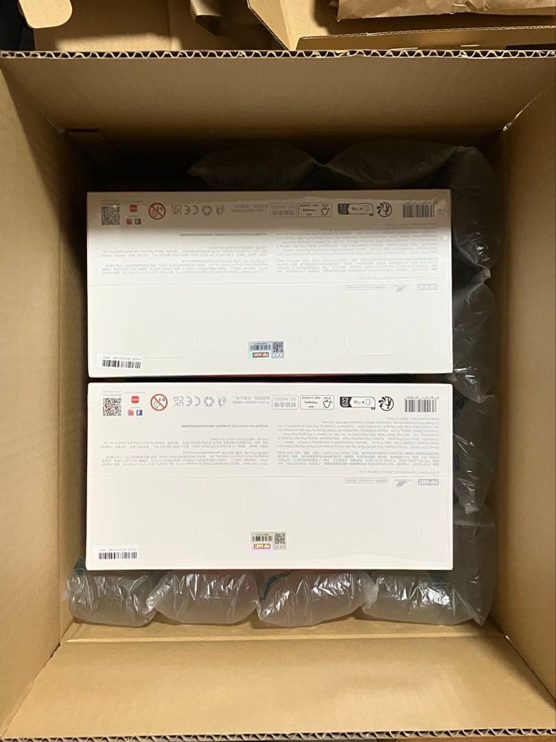 2BOX ポップマート ラブブ　big into energy エナジー