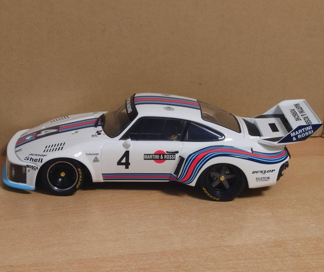 1/18 ポルシェ935 マルティニ #4 6時間耐久 1976 優勝 ノレブ製