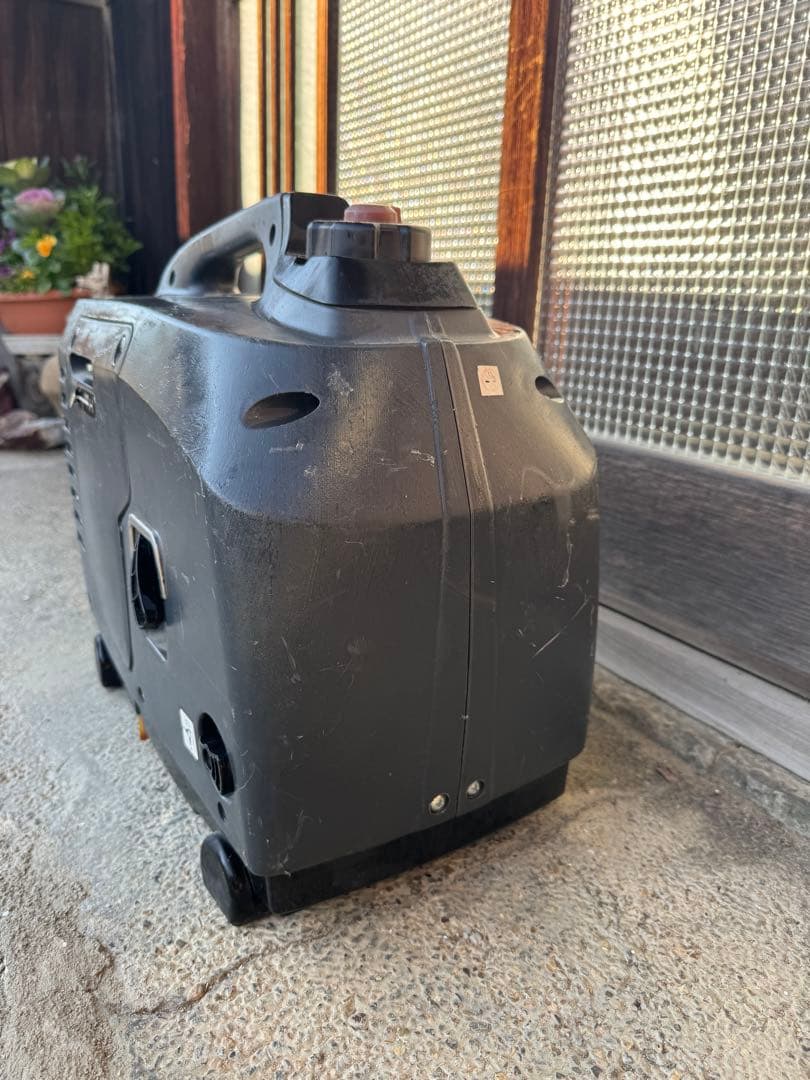 インバーター発電機　SF1000F