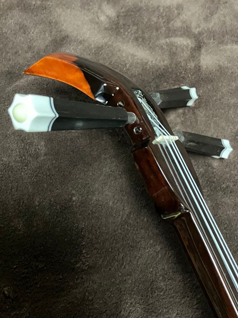 沖縄三線上質クルチ真壁型本皮一枚張りスンチ塗り期間限定