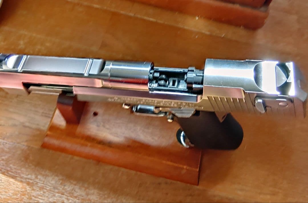 東京マルイ DESERT EAGLE .50 AE ガスガン