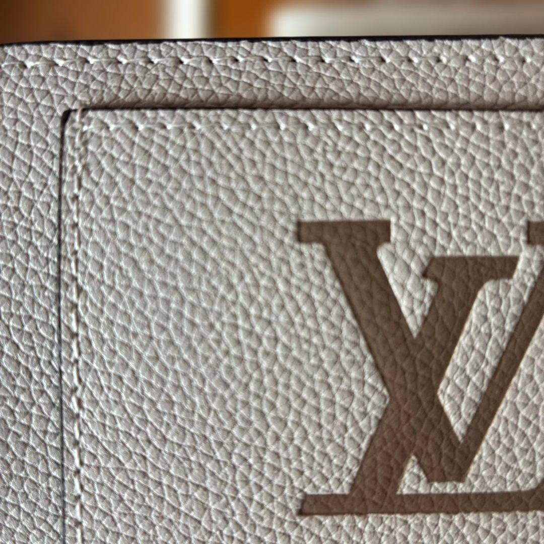 ゆささん専用 ルイ・ヴィトン「ポルトフォイユ・クレア」　財布 ノベルティ