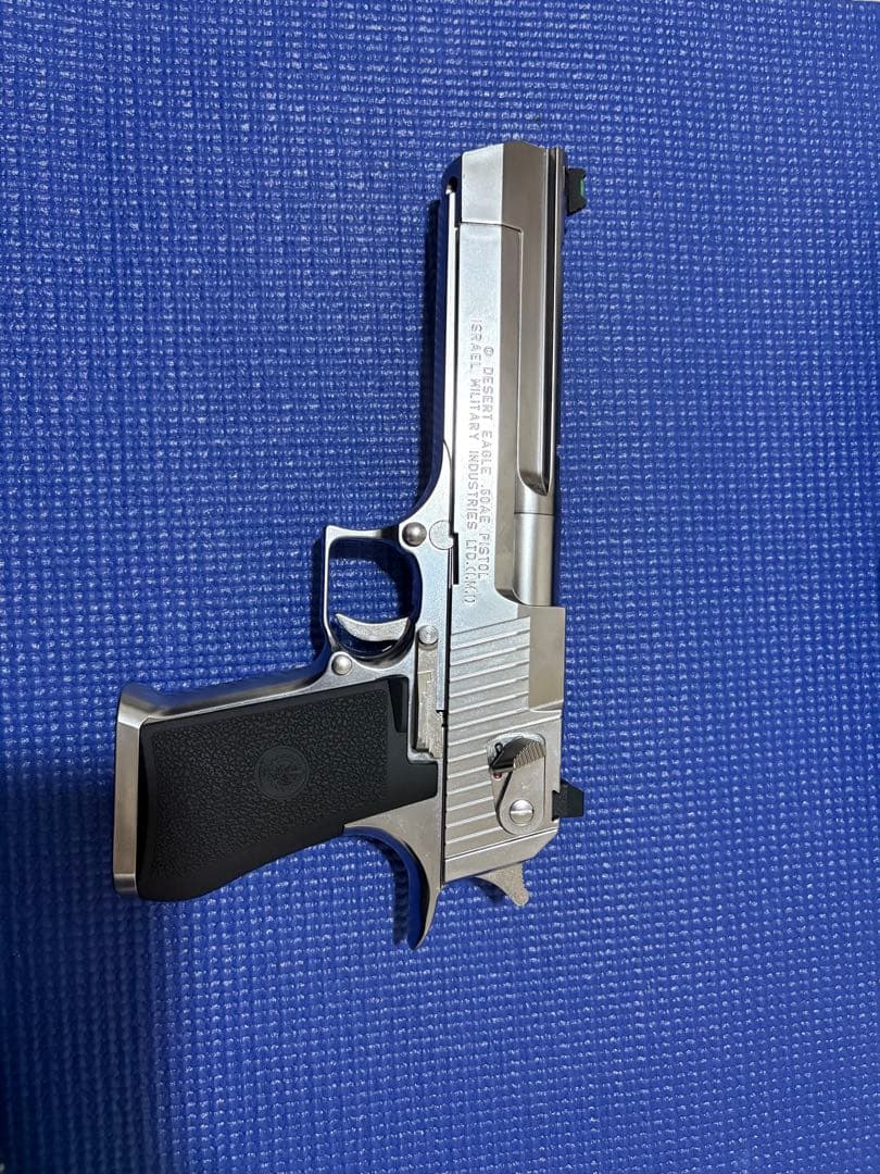 東京マルイ　デザートイーグル　シルバー　ケース付　ガスブローバック