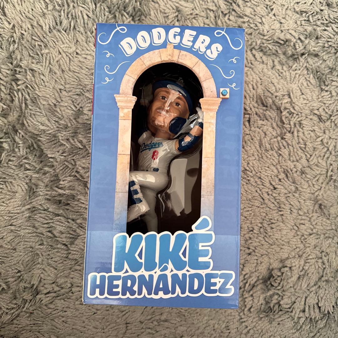 キケヘルナンデス ボブルヘッド