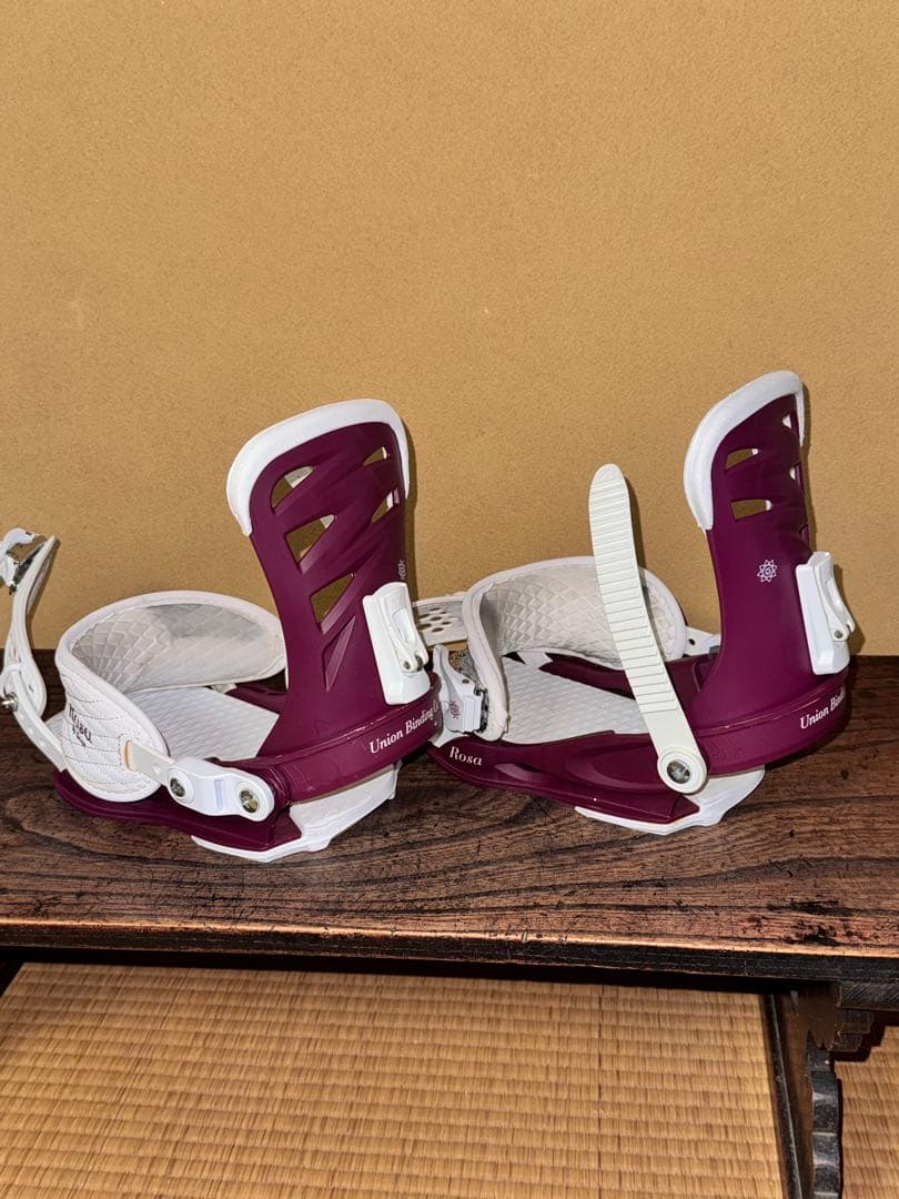 Union Rosa スノーボードビンディング ホワイト/パープル