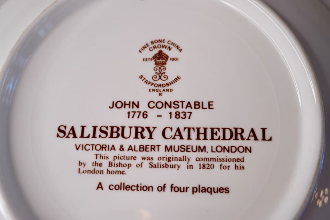 イギリス ヴィンテージ 絵皿 ヴィクトリア＆アルバートミュージアム