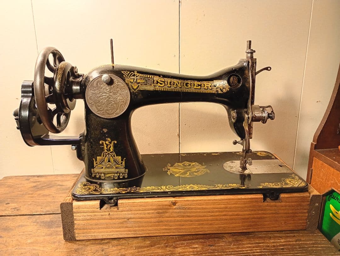 縫うためのアンティークミシン　シンガー　スフィンクス　手回し　整備済み絶好調