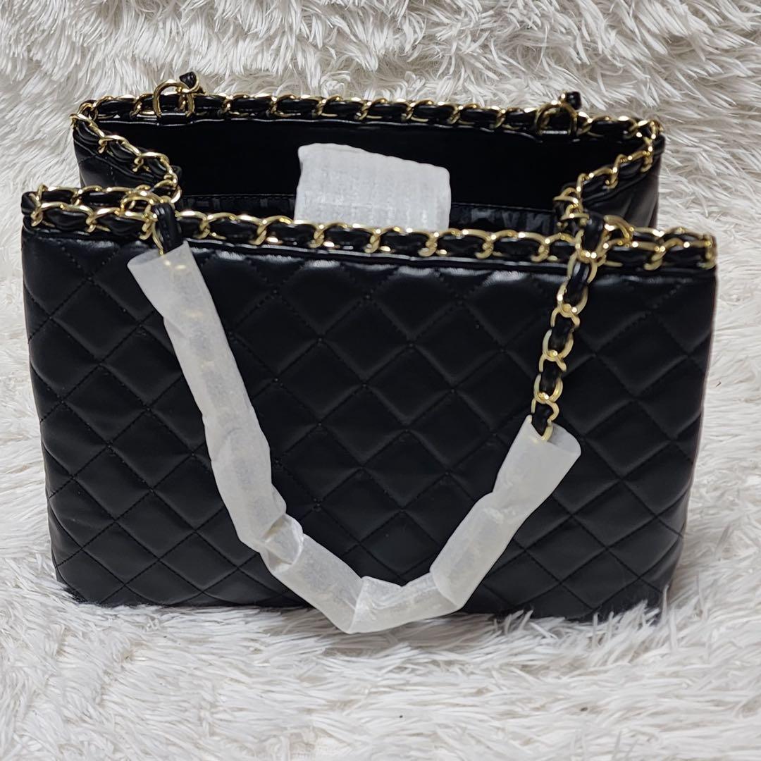 CHANEL　トートバッグ　ゴールドチェーン　キルティング　ノベルティ　シャネル