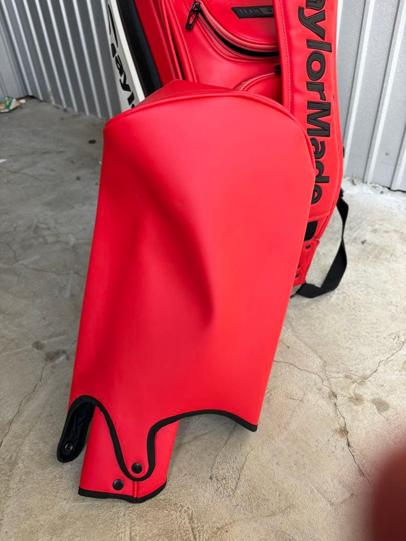 TaylorMade Stealth キャディバッグ 赤白