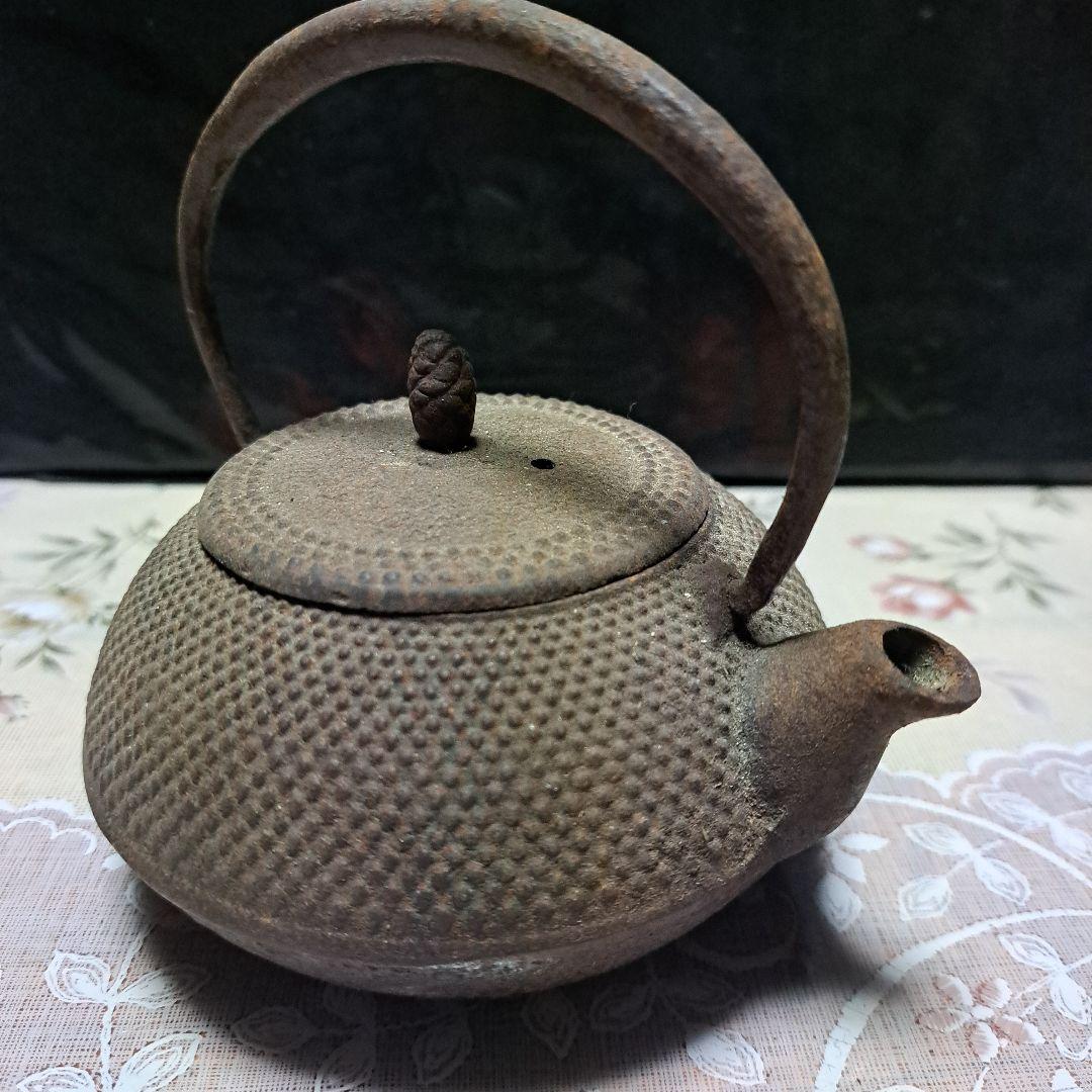 小さな鉄瓶　古物　骨董品