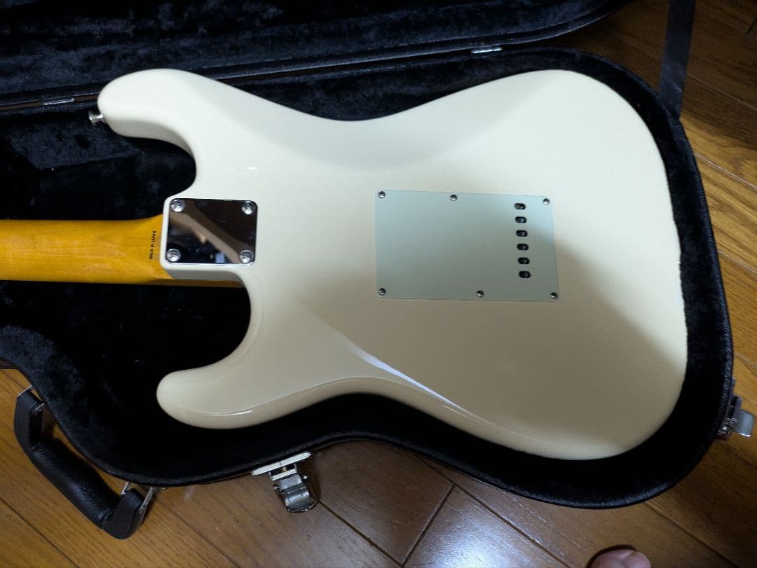 Fender日本製 Stratocaster カスタム多数　ハードケース　送料込