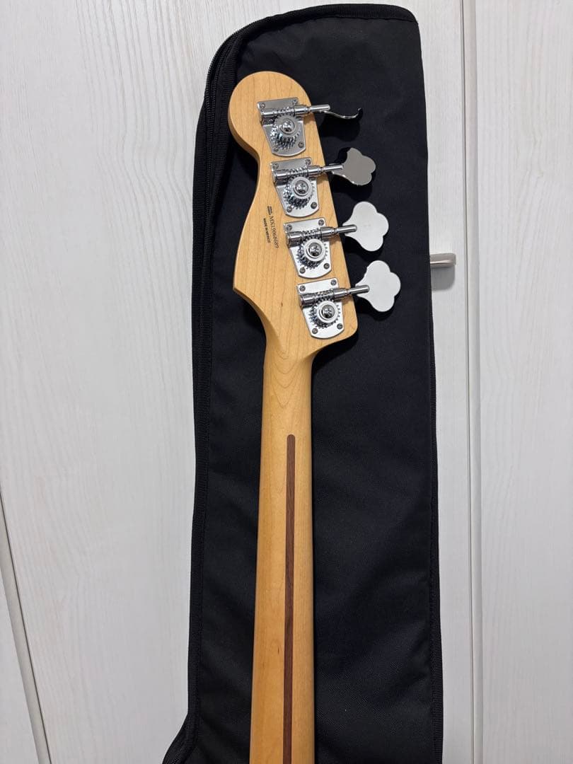 フェンダー　ジャガーベース fender jaguar bass(ケース付き)