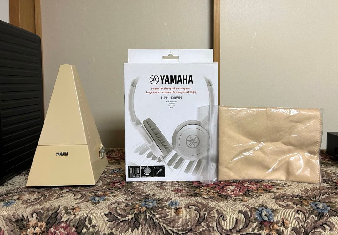YAMAHA サイレントピアノ 88鍵 黒　YU3 SXG ヘッドホン付き