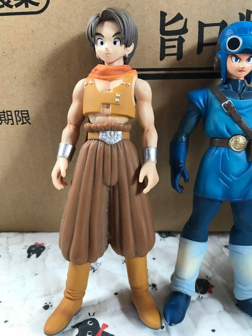 ドラゴンクエスト　ソフビキャラクターズ　フィギュア