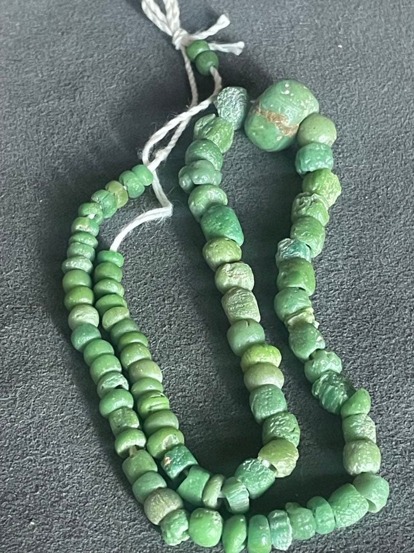 古墳期　硝子玉一連　風化　出土品　とんぼ玉