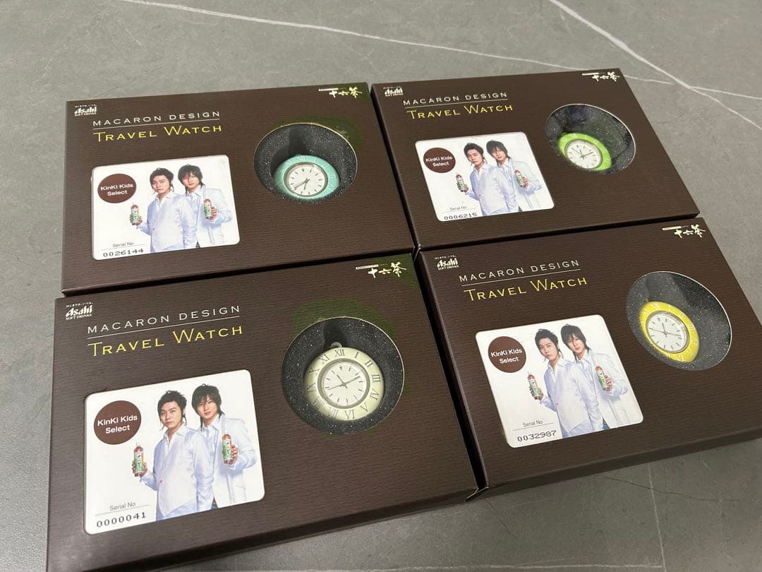 幻の40色目　マカロンデザイントラベルウォッチ　蛍光色　DOMOTO 激レア