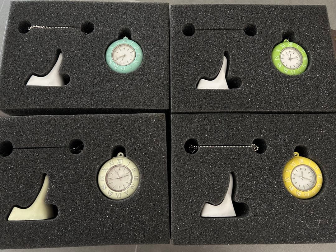 幻の40色目　マカロンデザイントラベルウォッチ　蛍光色　DOMOTO 激レア