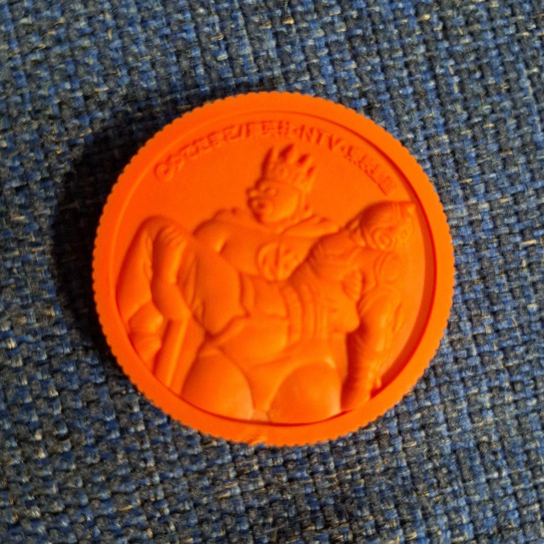 キン肉マン 記念メダル オレンジ色 消しゴム