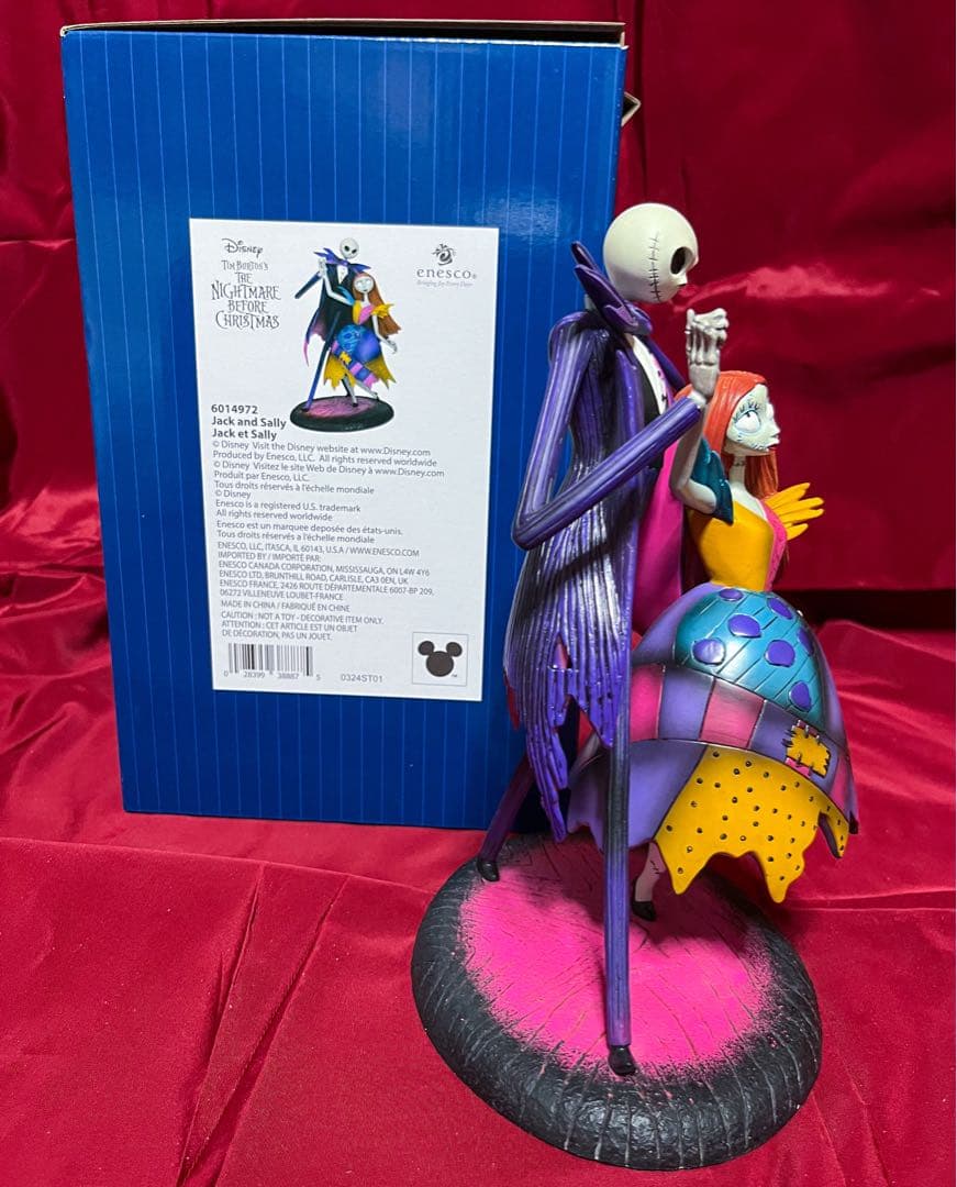 ナイトメアビフォアクリスマス　エネスコ　ショーケース　ジャック　サリー　置物