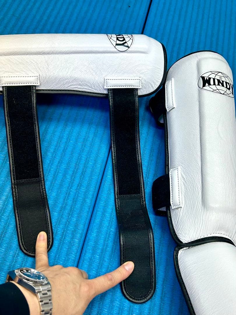 Windy レガース LPL 本革 本格的 ウィンディ キックボクシング 白