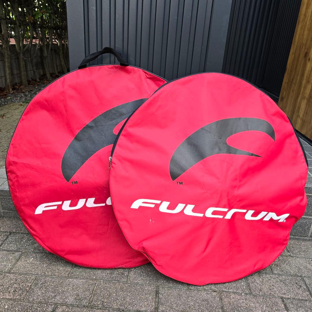 momo　FULCRUM RACING ZERO COMPET