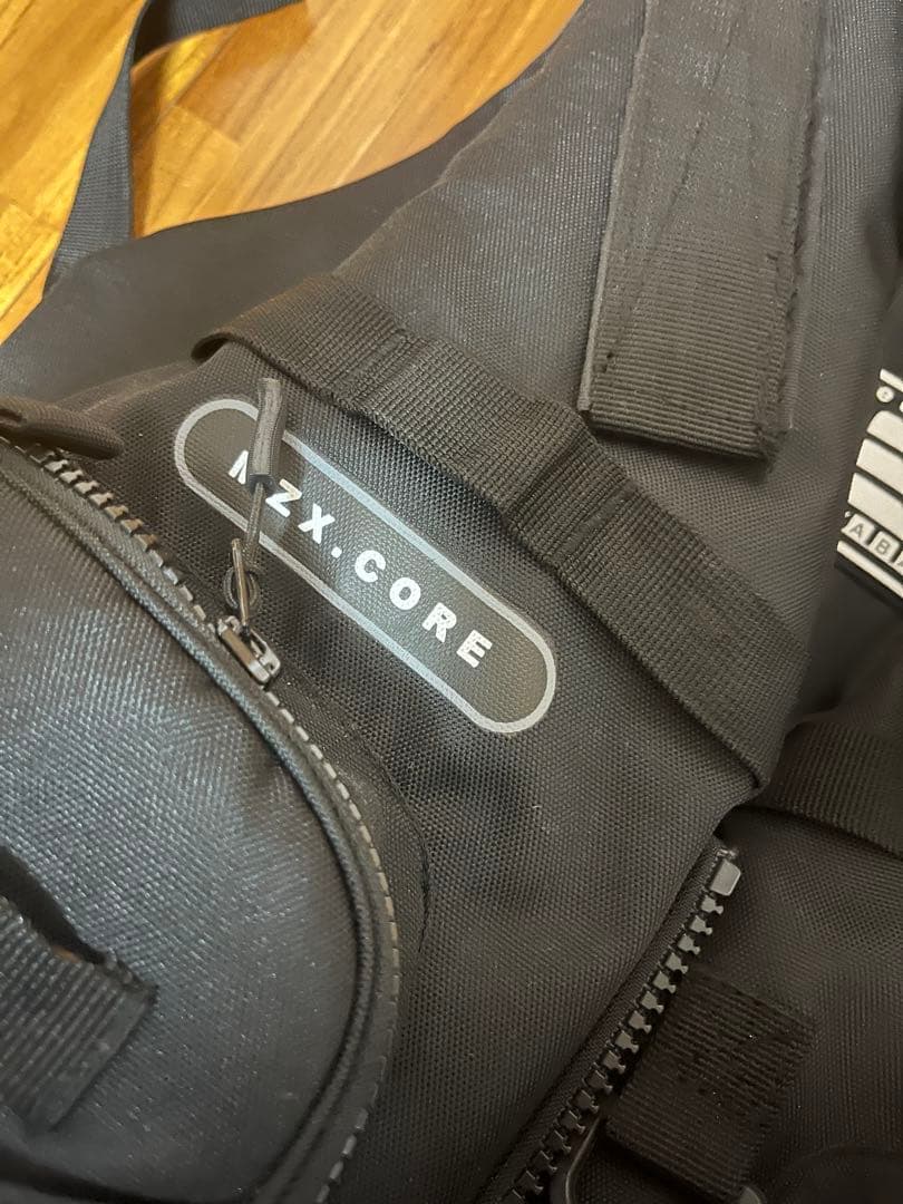 mazume MZX.CORE ブラック フィッシングベスト