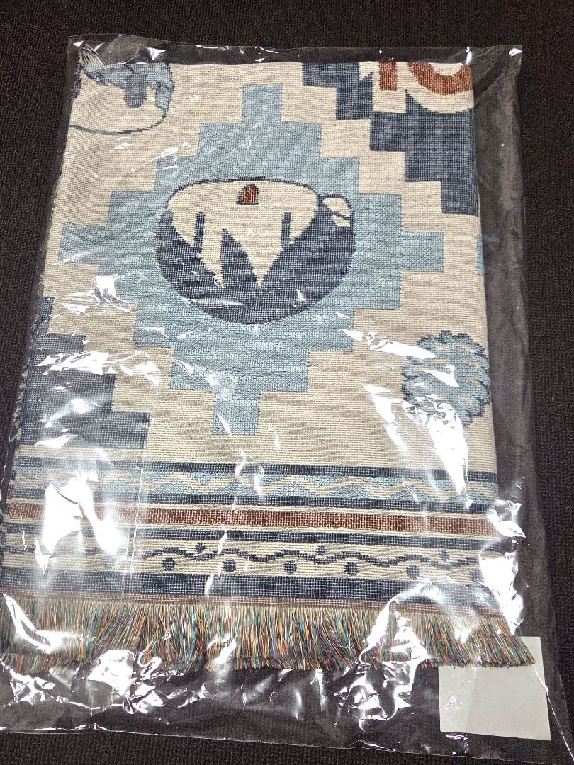 【追記】ゆるキャン△10周年記念展 「こうするとぬくいですぞ」ブランケット