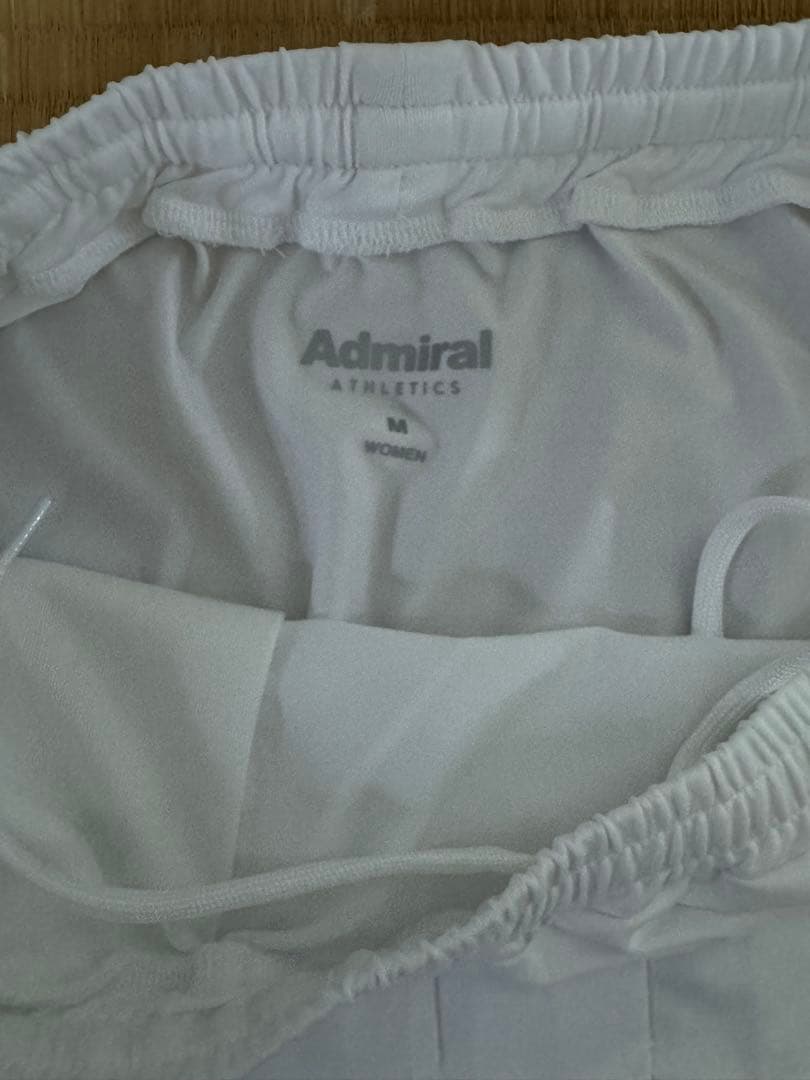 2025秋冬アドミラル テニス レディース　プリーツスコート　ホワイト