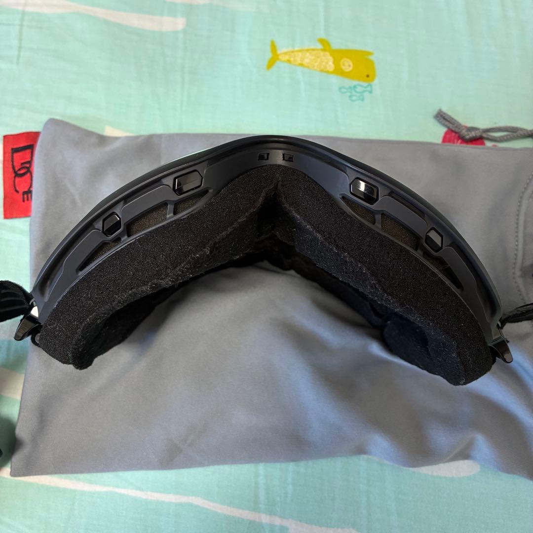 dice bank 調光 スノーボード ゴーグル 15-55% 球面 換気でき