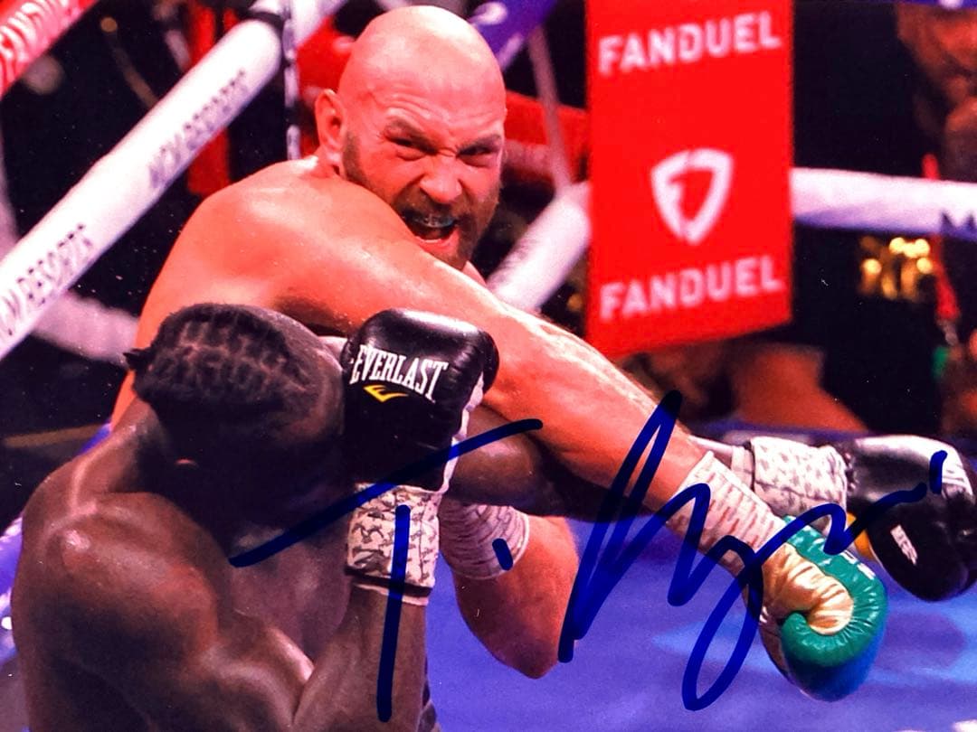 タイソン•フューリー直筆サイン入り2Lサイズ写真…
