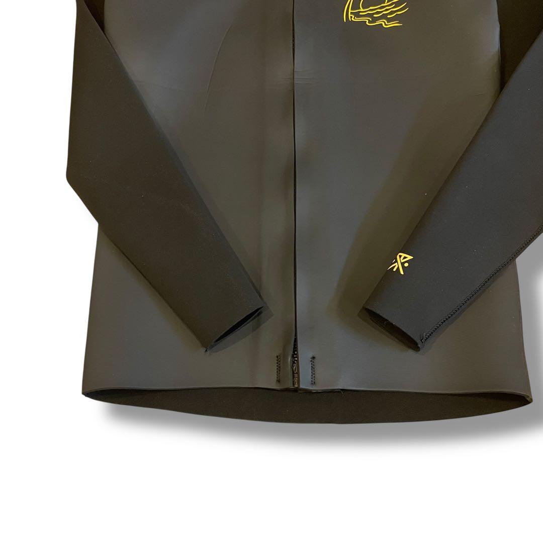 未使用 ROARK REVIVAL ロアークリバイバル ウェットスーツ タッパー