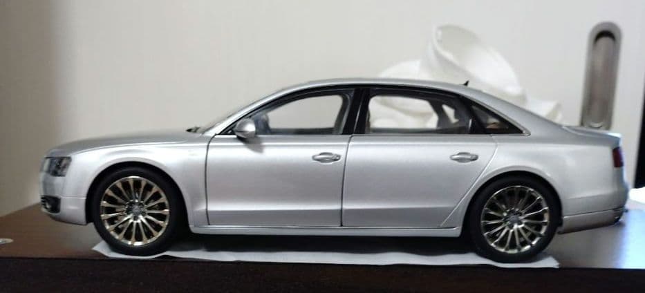Audi A8 L W12 アウディA8