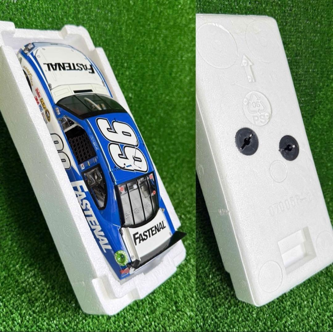 B005】激レア 1/24カールエドワーズ ♯99 レーシングカー NASCAR