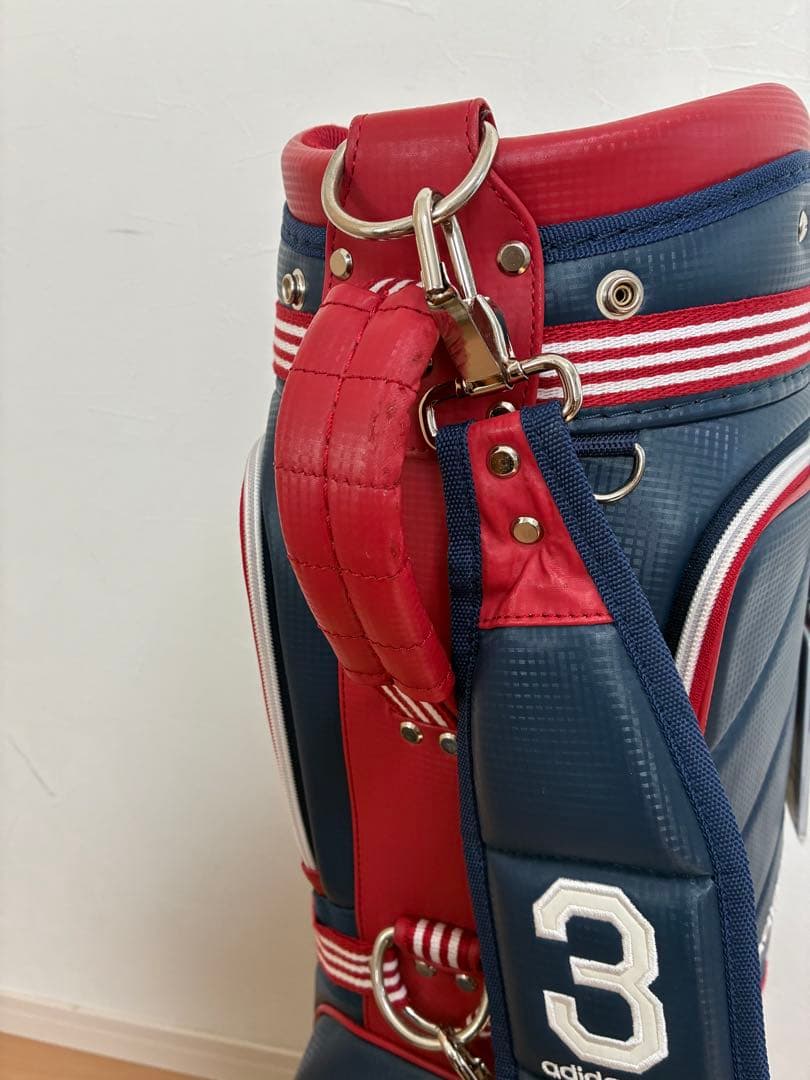 稀少！2015年モデル adidas(アディダス) キャディバッグ