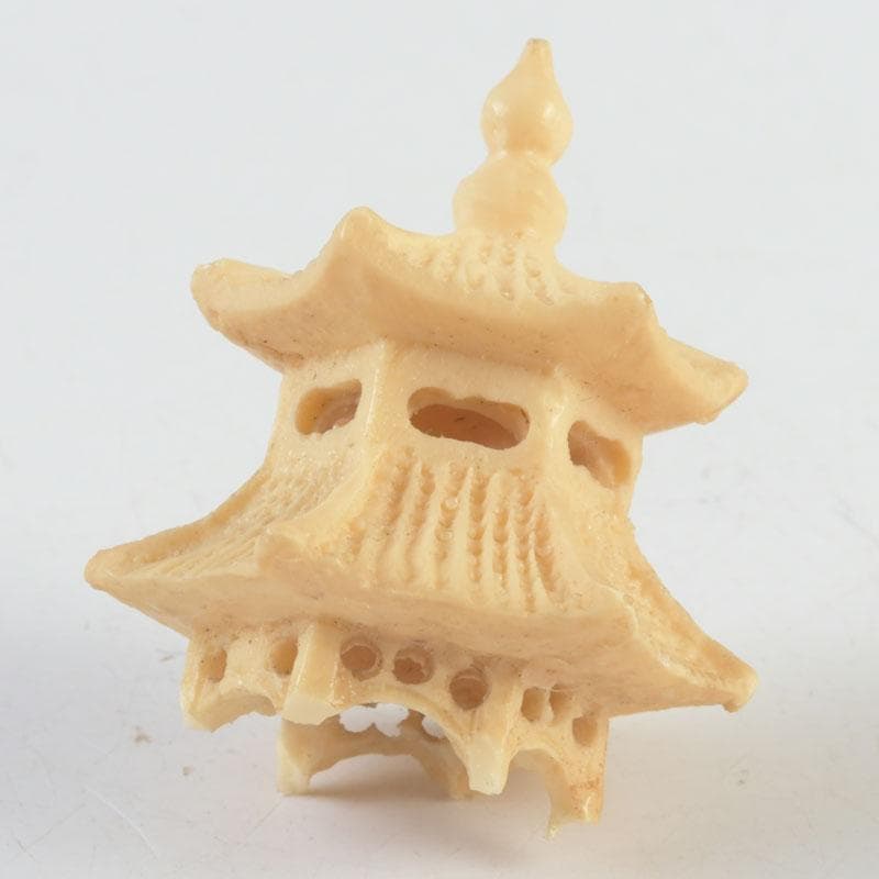 中国　河馬牙製　楼閣山水透かし雕　床飾　置物　唐木台付　V　9341