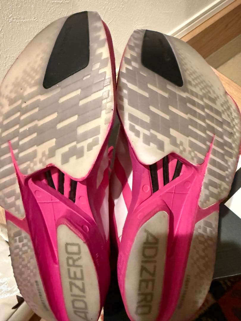 期間限定出品　アディオスプロ4