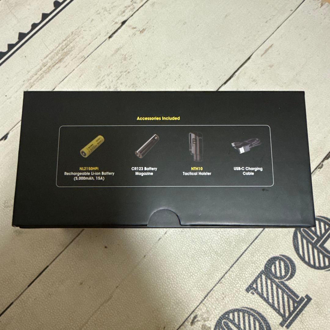 Nitecore P10iX 4000ルーメン 懐中電灯　ナイトコア