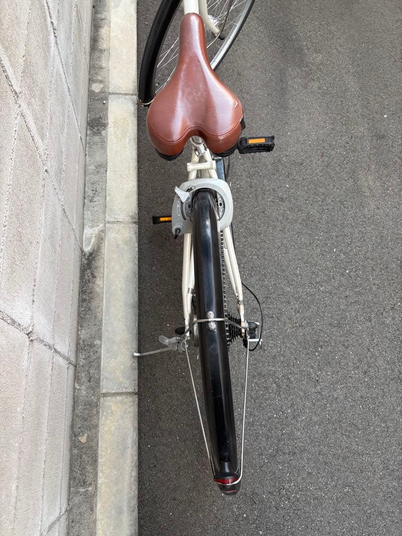 ブリヂストン　White