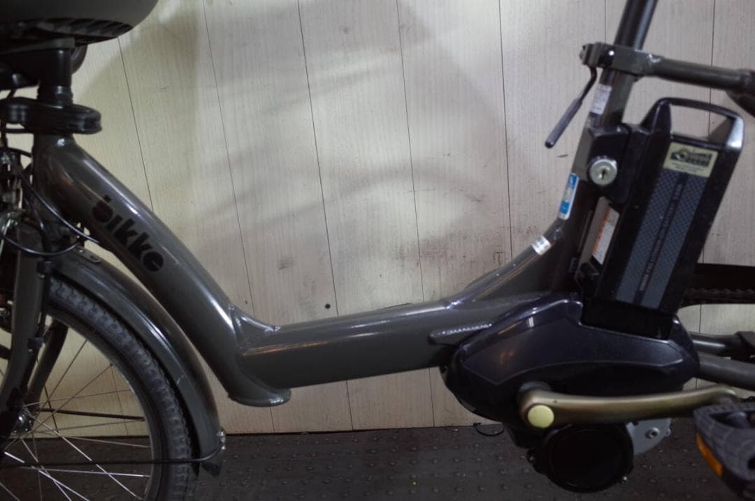 ブリヂストン bikke POLAR e BR0C49 20型 8.7AH 3段