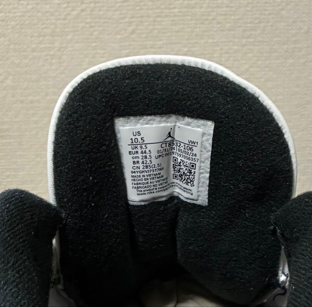 【箱付】ナイキ エアジョーダン3 レトロ \"セメントグレー\"