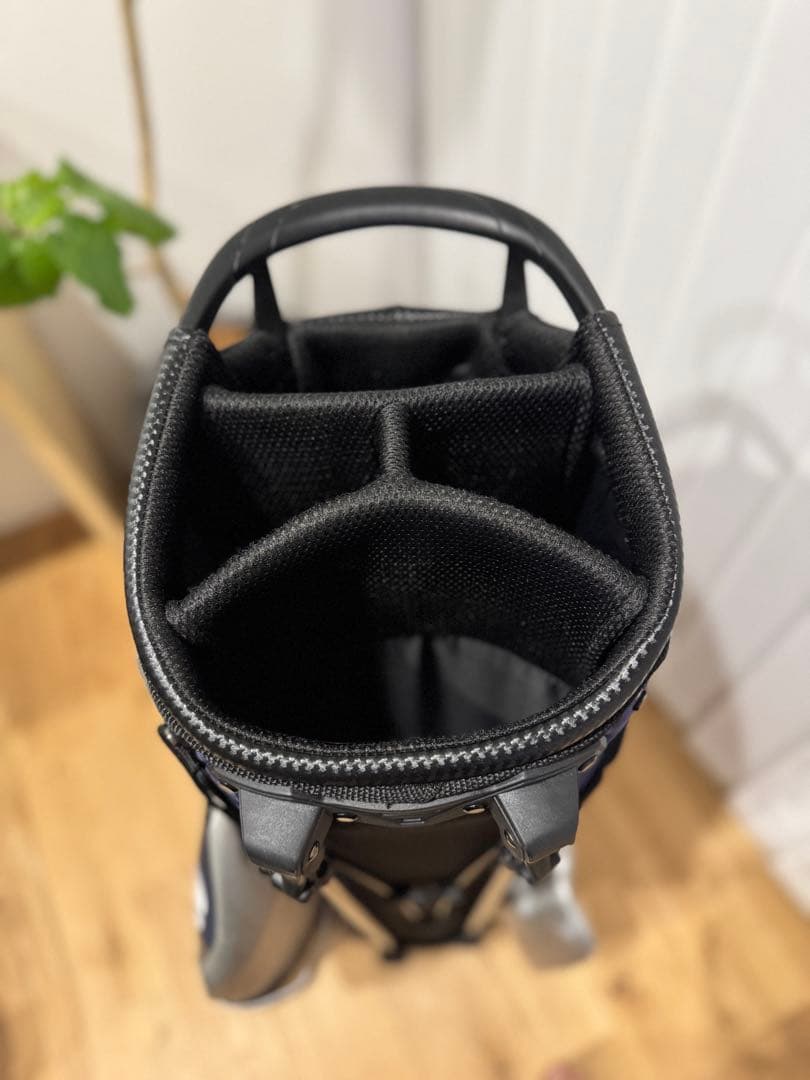 TaylorMade Q I10 キャディバッグ シルバー/ネイビー新品フード付