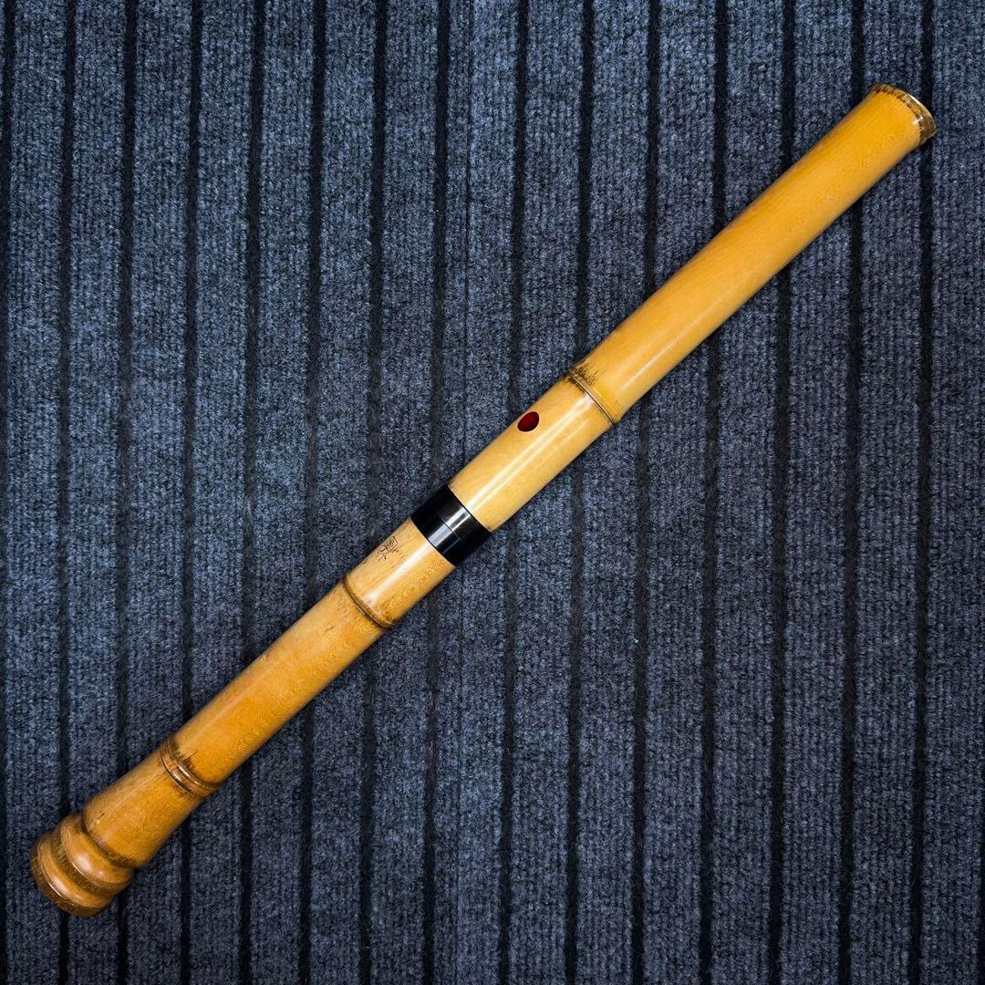 尺八 銘器 虚竹 六孔です。