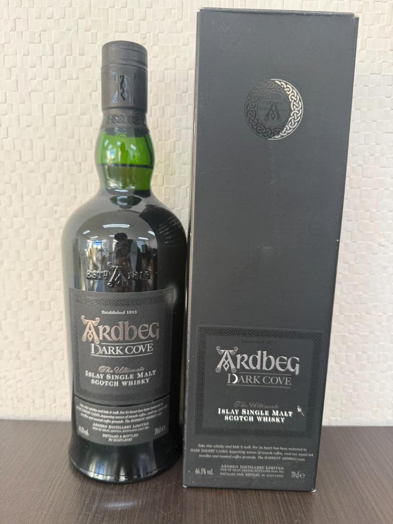 アードベッグ ダークコーヴ スコッチウイスキー 700ml　46.5％