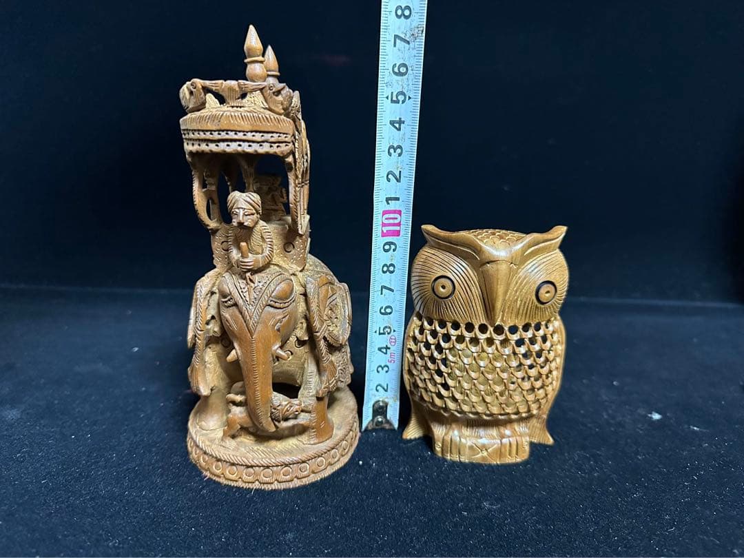 木彫り　白檀　インド　仏像　彫刻 置物　細密細工　骨董　アンティーク